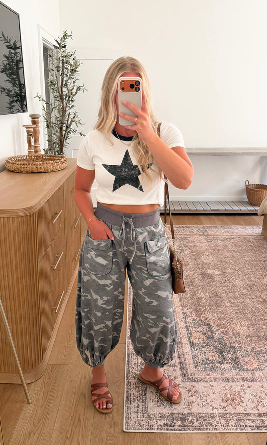 Star Graphic Baby Tee
