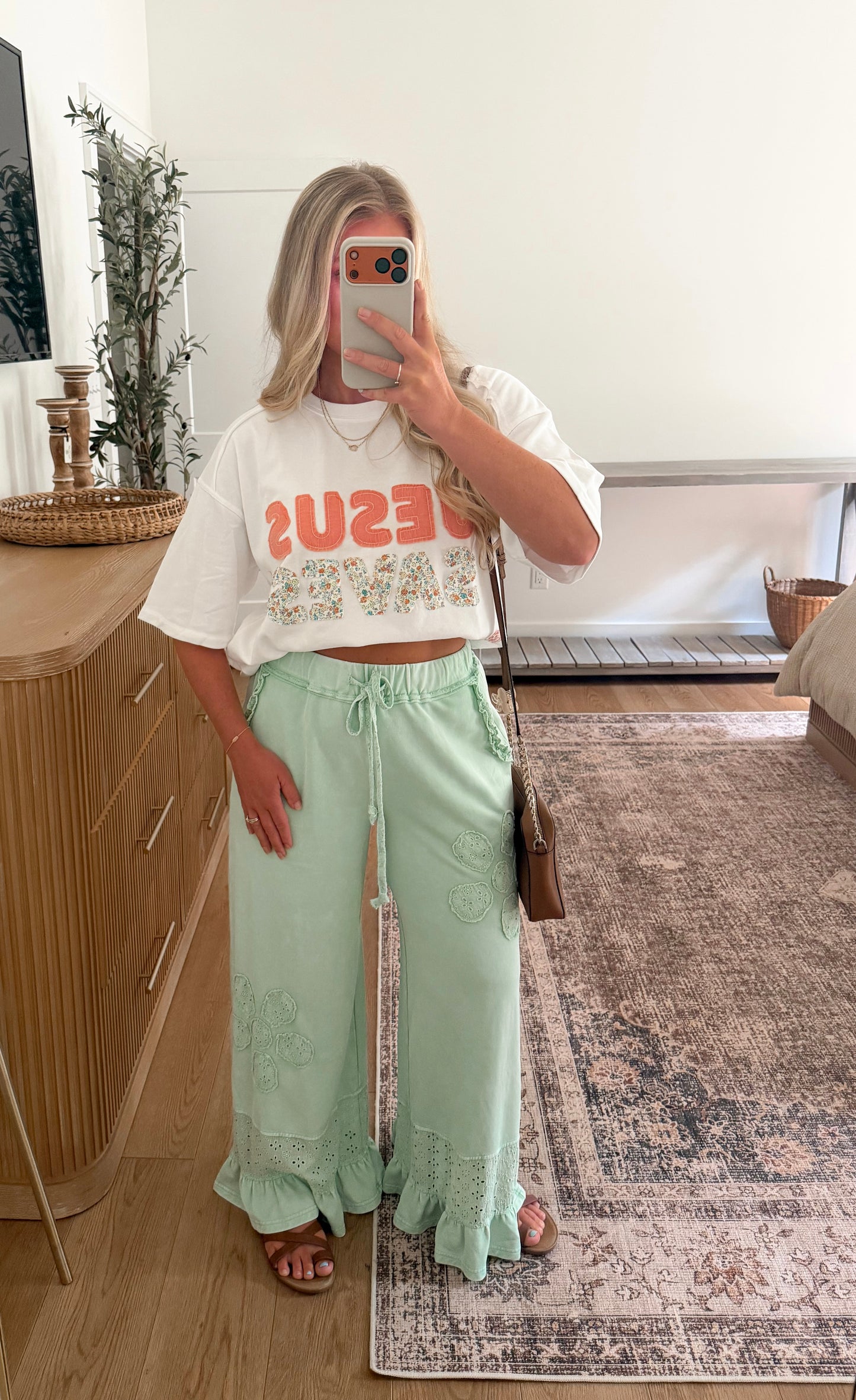 Eyelet Ruffle Bottom - Pistachio