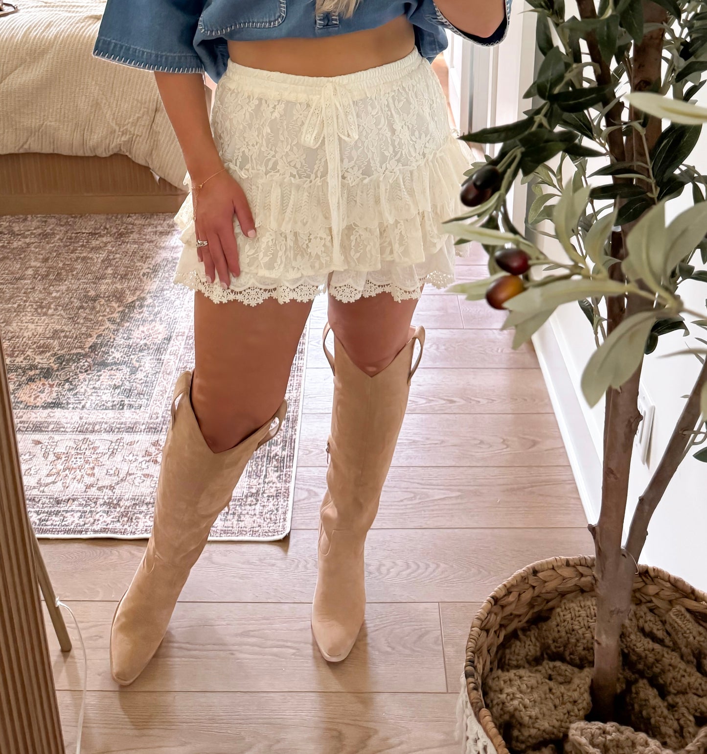 Poppy Lace Shorts