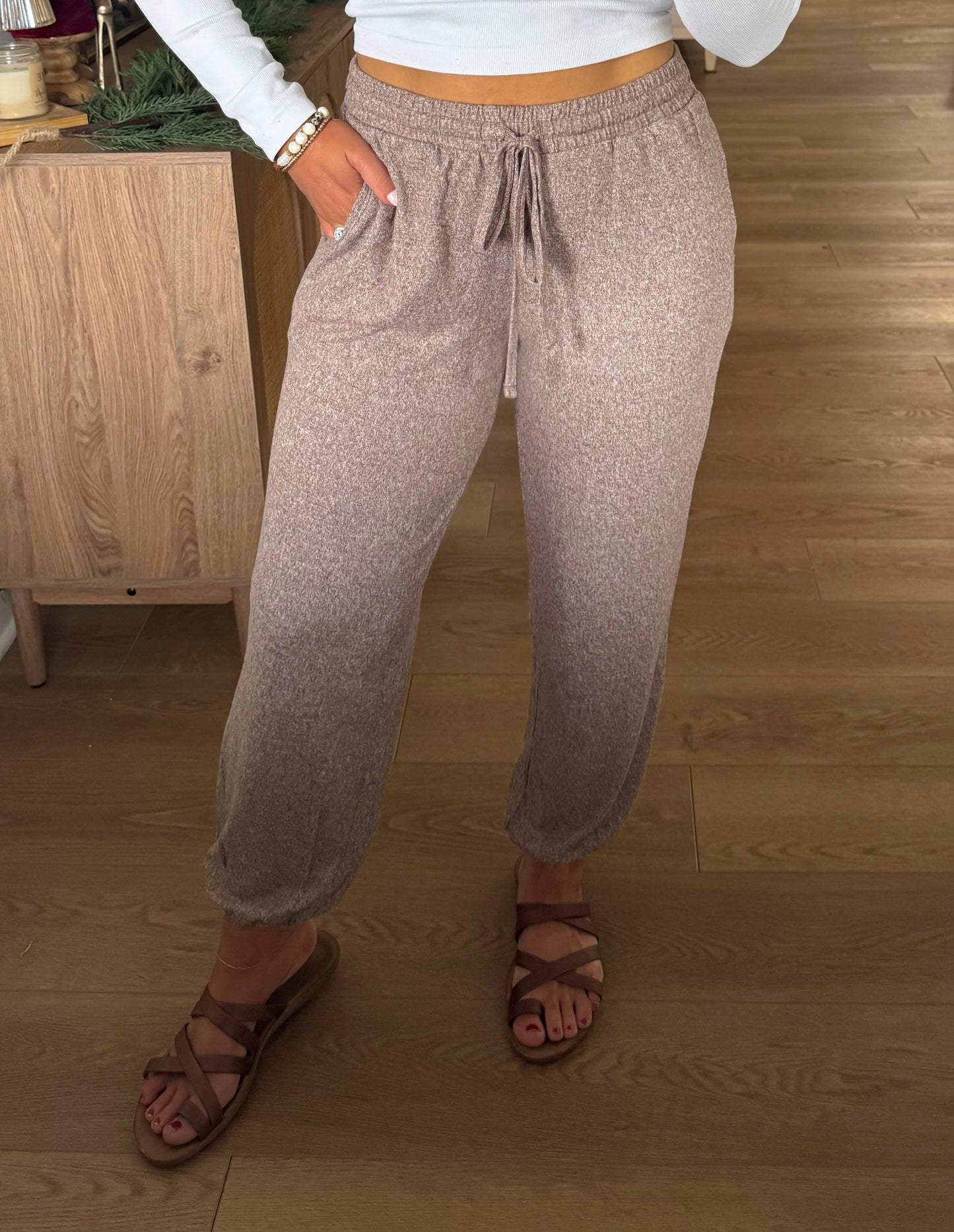 Amara Lounge Joggers - Brown