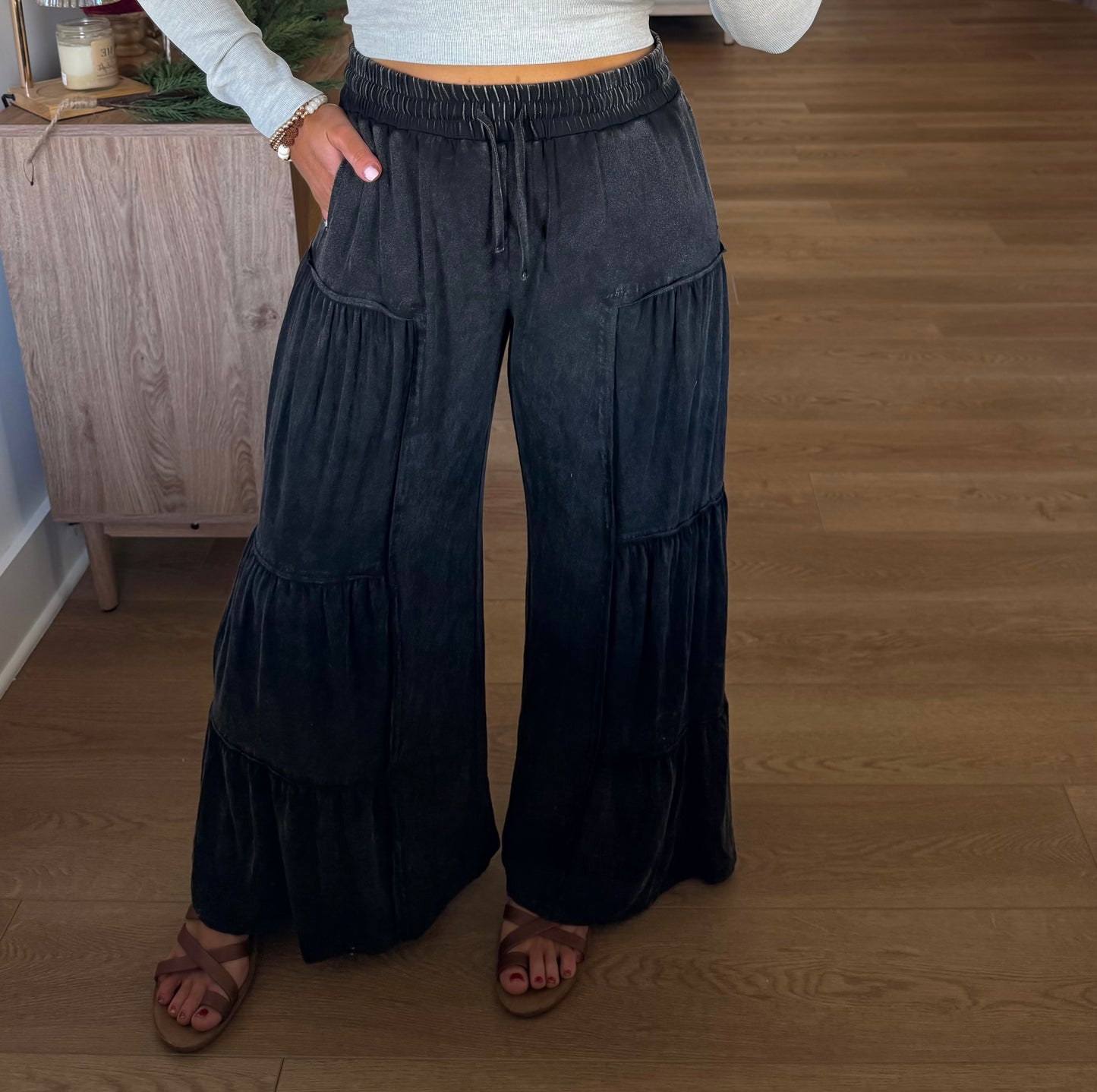 Freestyle Tiered Pants - Black