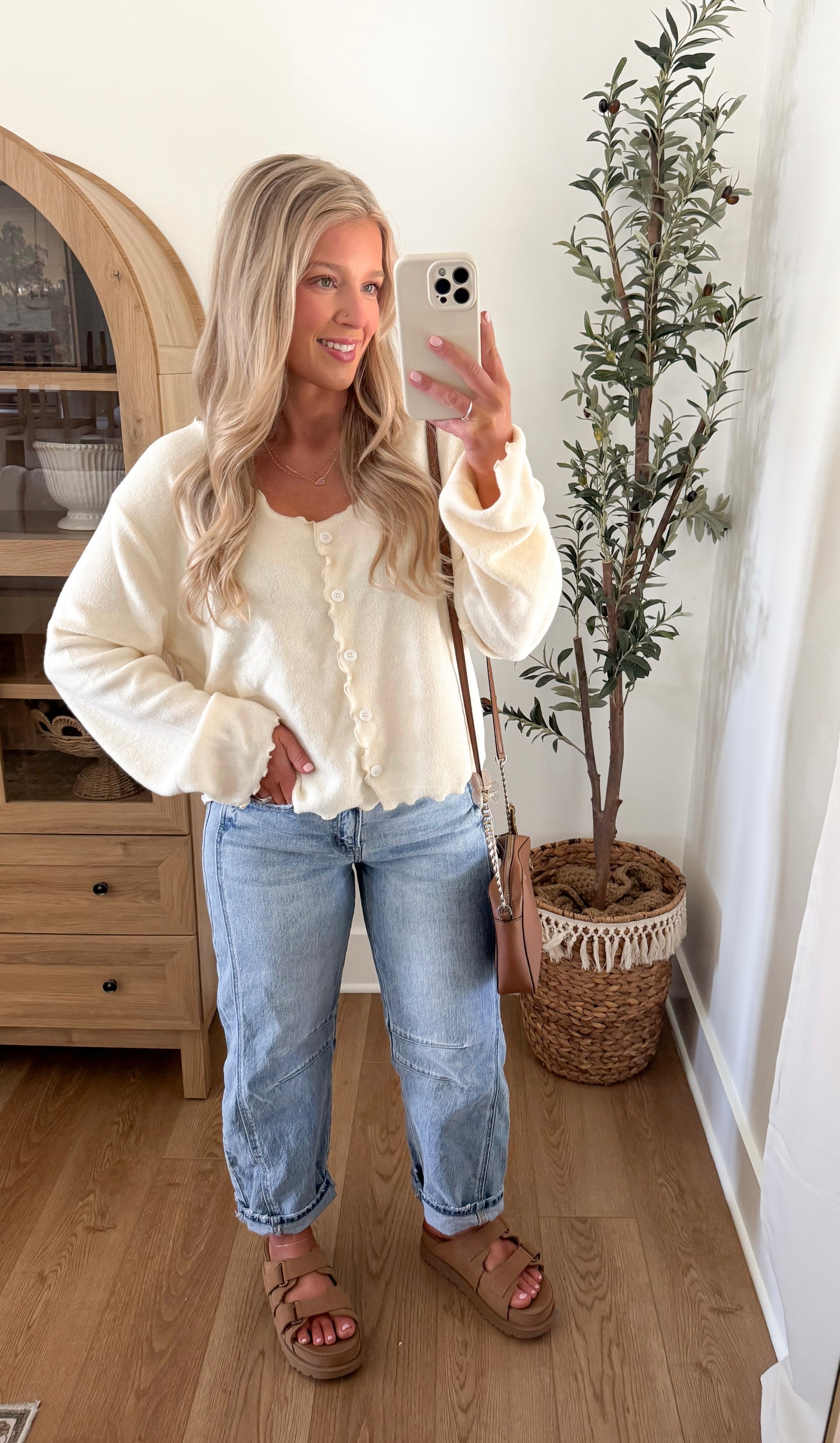 Scalloped Cardigan - Ivory