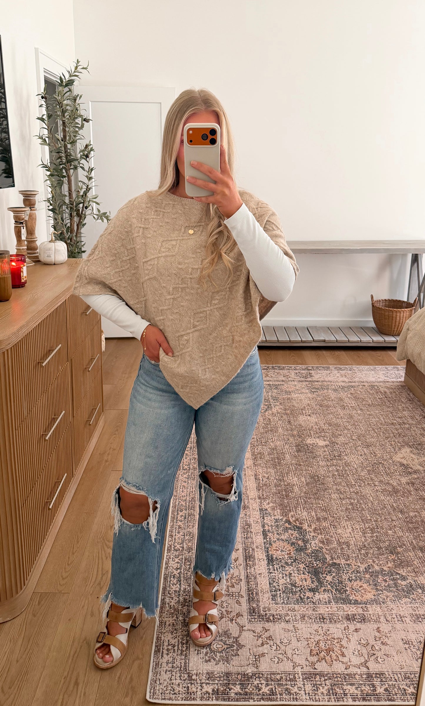 Woodland Poncho Sweater - Mocha