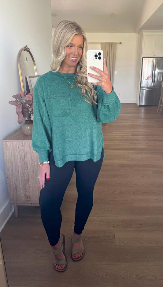 Chill Essentials Sweater - Dk. Green