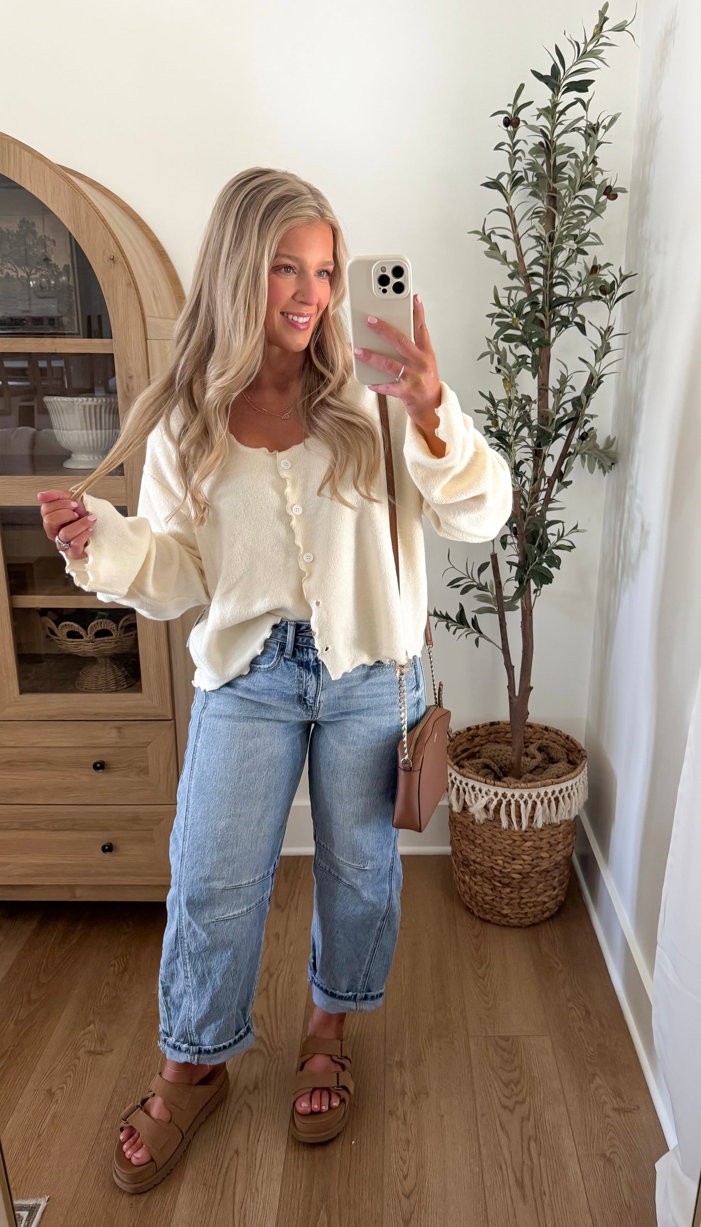Scalloped Cardigan - Ivory