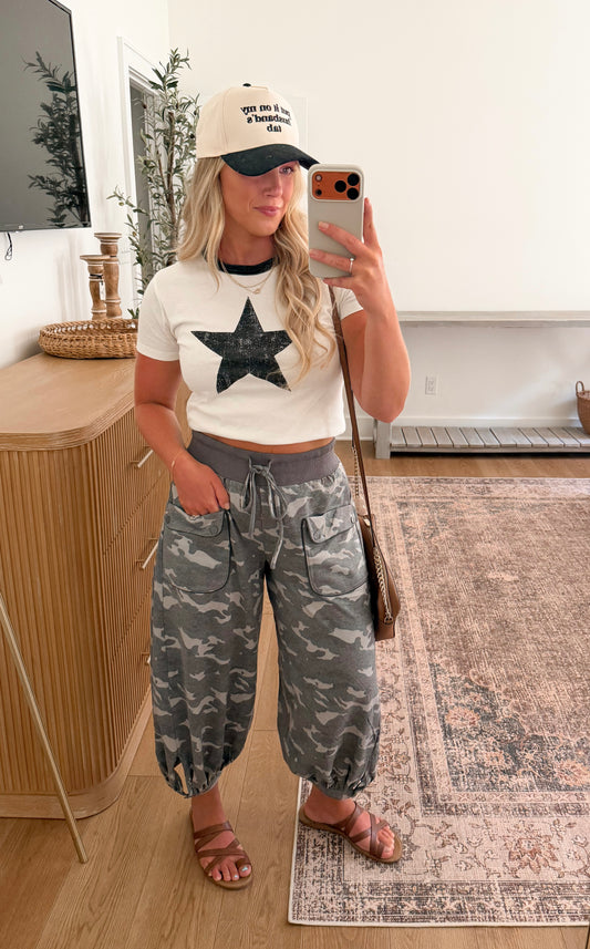 Star Graphic Baby Tee