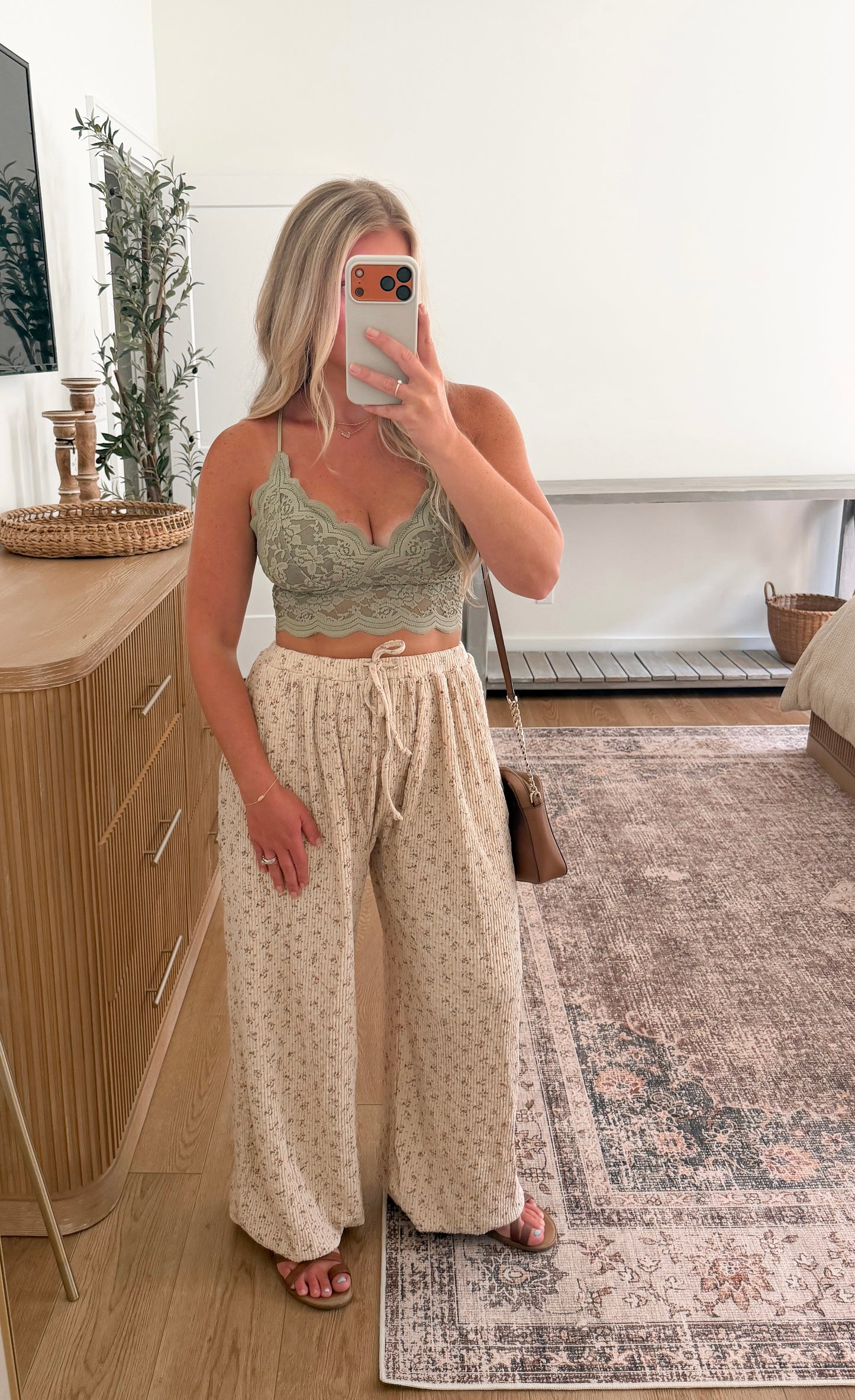 POL Almond Floral Joggers