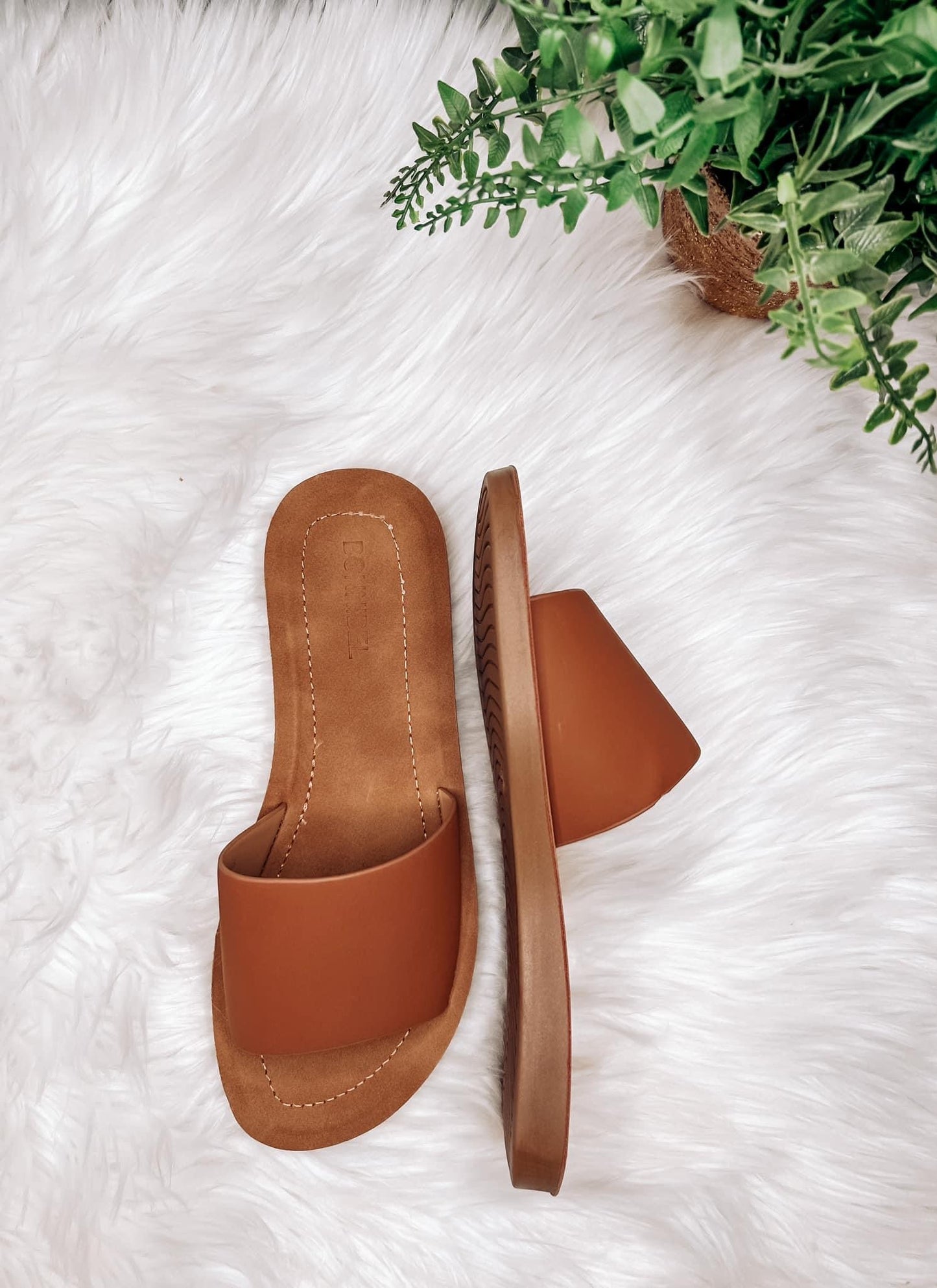 Slide Sandals - Tan
