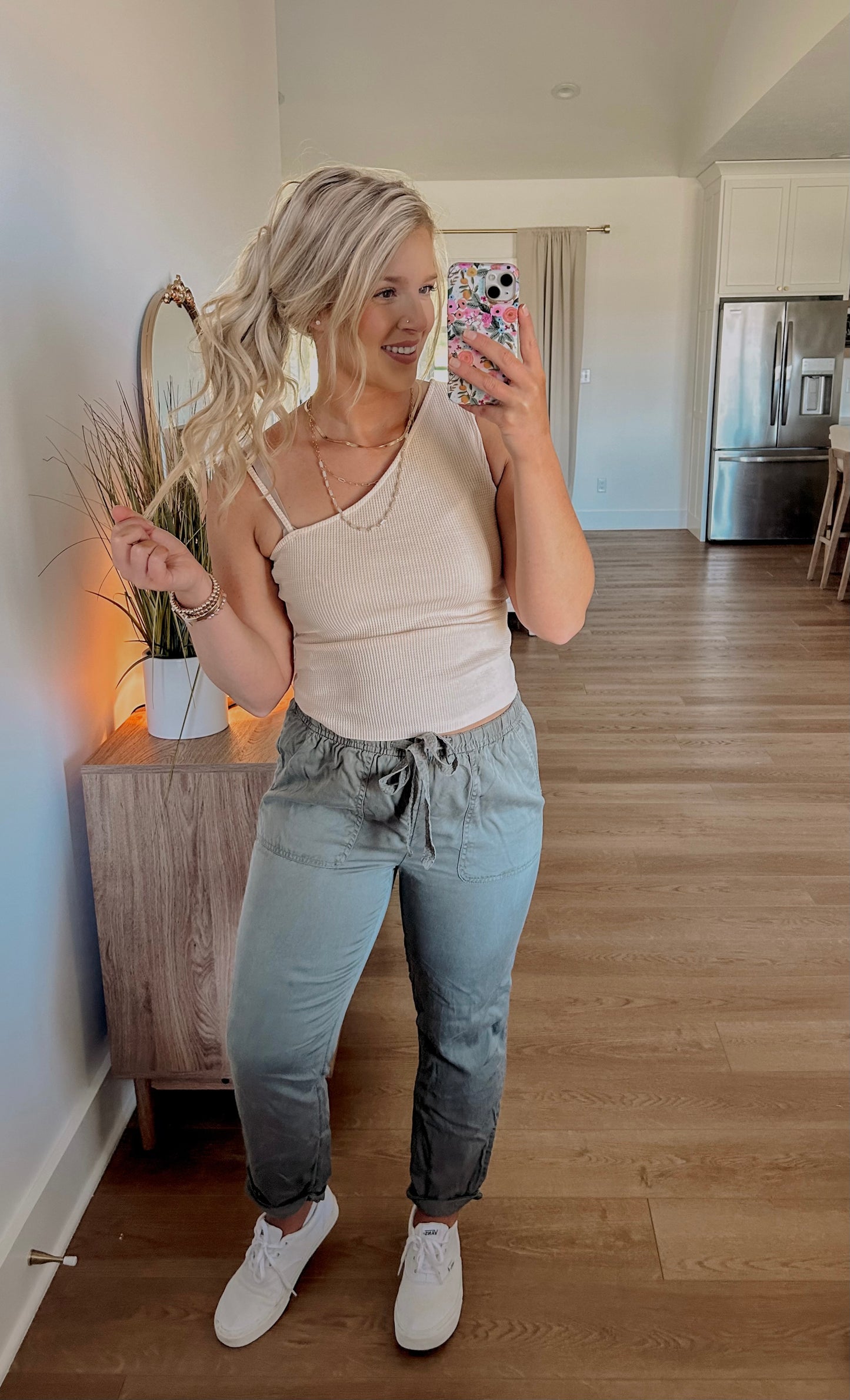 Subtle Flirt Tank - Ivory